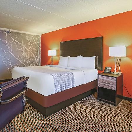 Holiday Inn & Suites Philadelphia-Runnemede/Exit 3-New Jersey Turnpike Eksteriør billede
