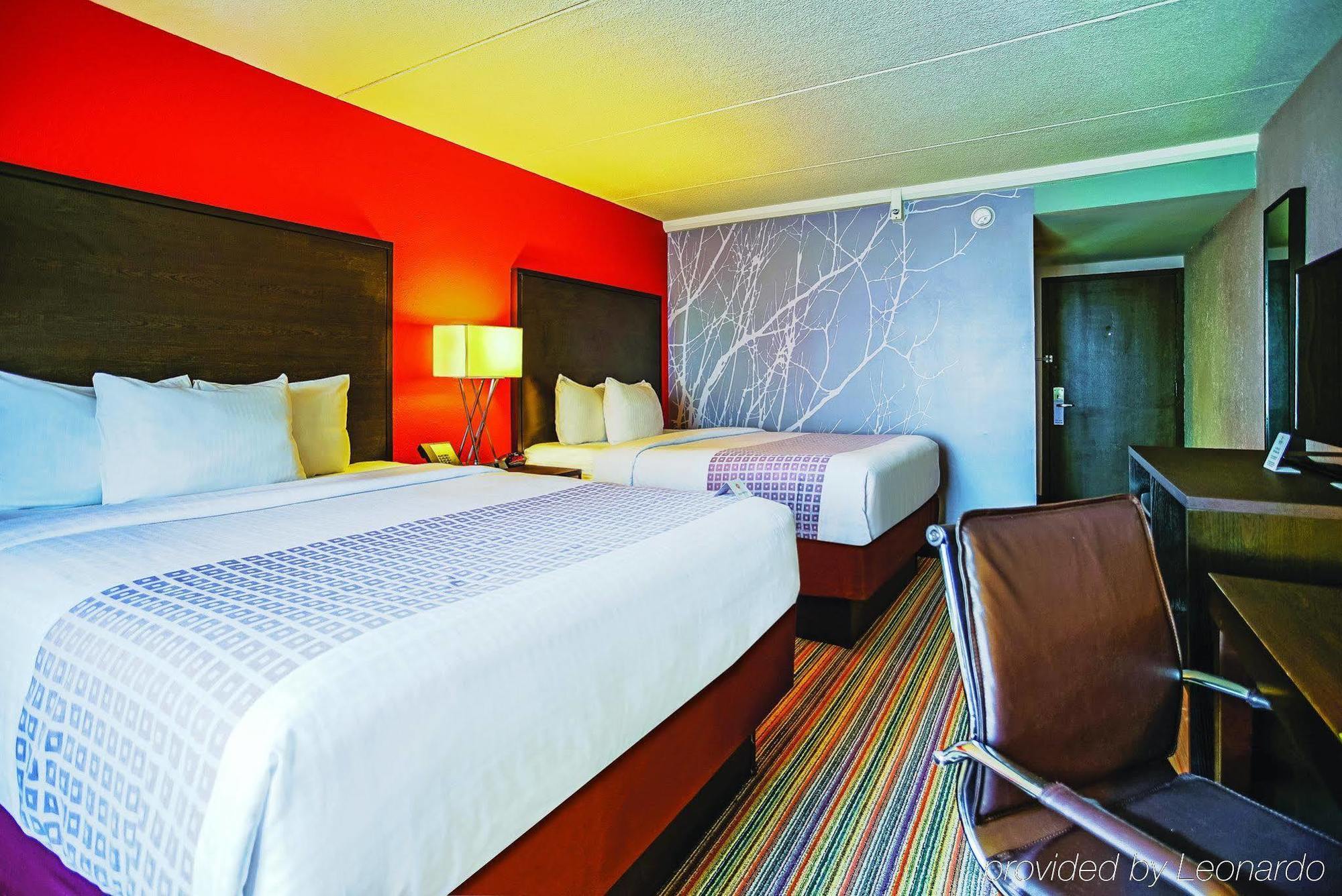 Holiday Inn & Suites Philadelphia-Runnemede/Exit 3-New Jersey Turnpike Eksteriør billede