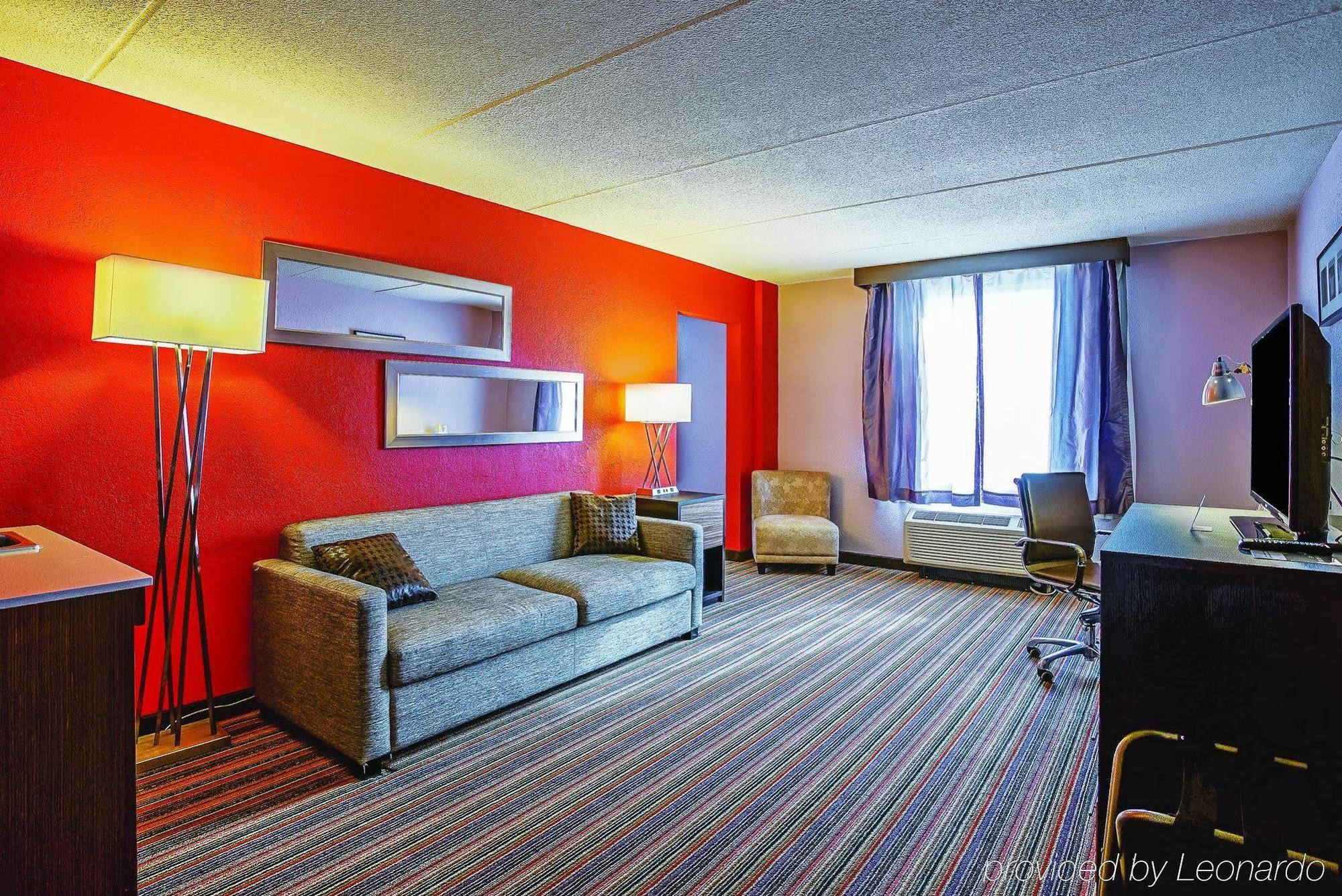 Holiday Inn & Suites Philadelphia-Runnemede/Exit 3-New Jersey Turnpike Eksteriør billede
