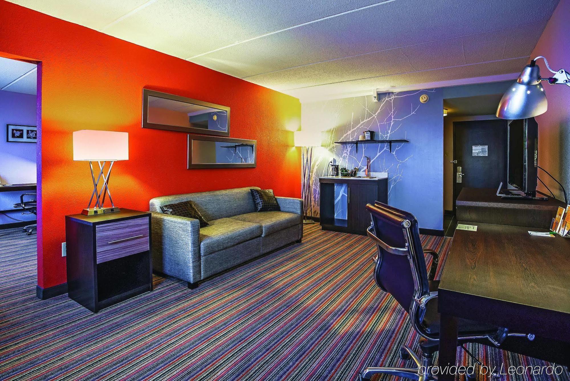 Holiday Inn & Suites Philadelphia-Runnemede/Exit 3-New Jersey Turnpike Eksteriør billede